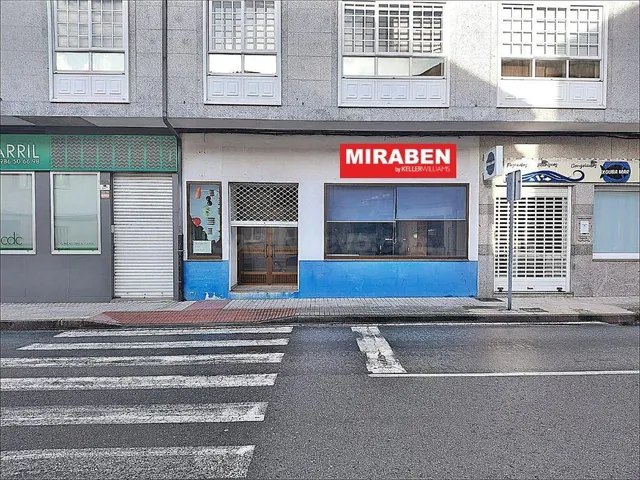 Bajo Comercial en Avda. Rosalía de Castro | 7 metros de Fach