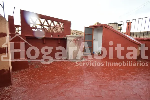Casa de 2 alturas con TERRAZA cerca del Ayuntamiento — 6