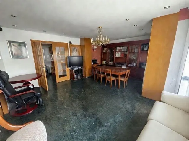 Piso amueblado de 4 dormitorios en Ronda de Levante. — 5