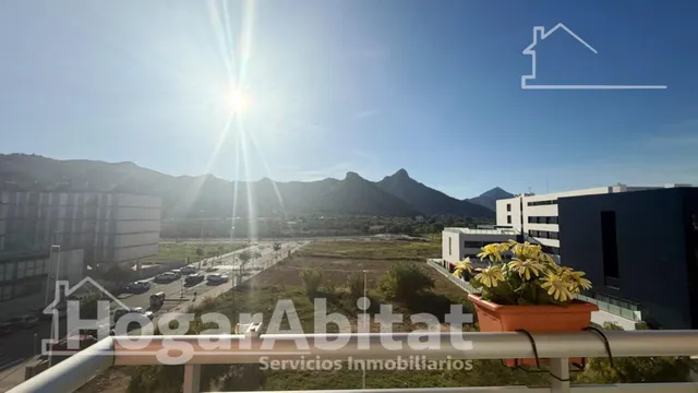 SEMINUEVO CON GARAJE, TRASTERO Y DOS TERRAZAS — 41