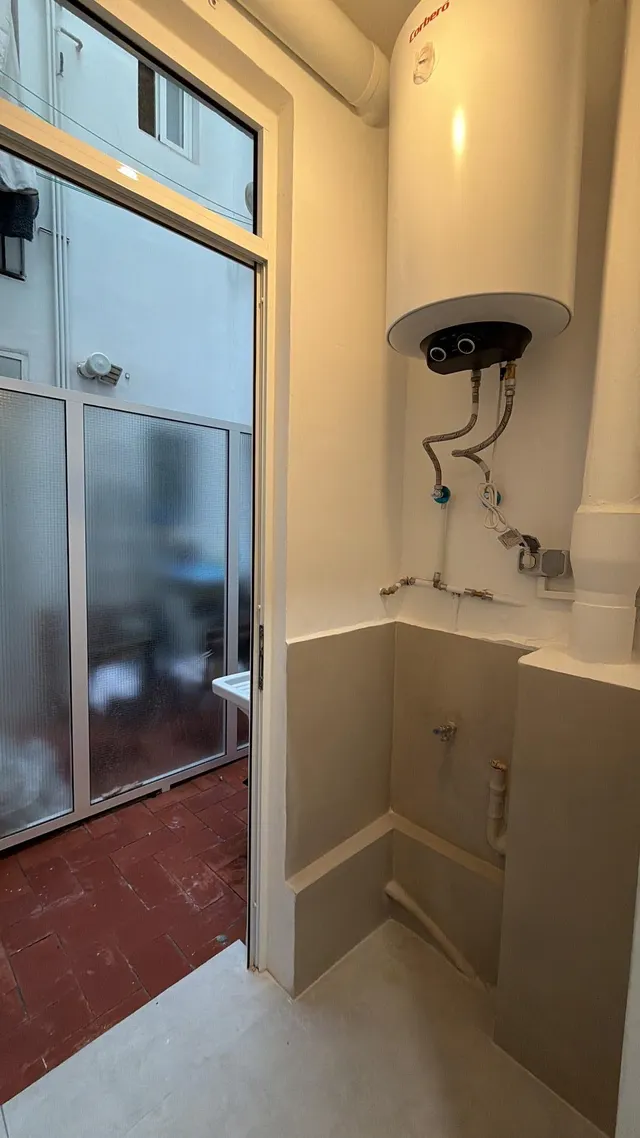 Piso reformado de 3 habitaciones con patio en Gràcia — 24