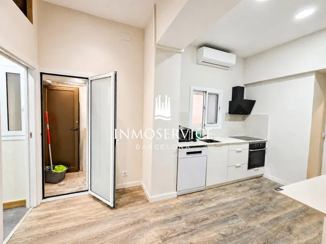 Local en venta en Vallcarca — 15