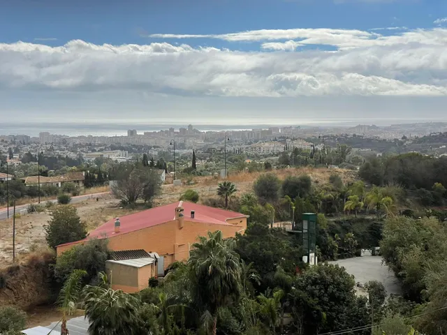 se vende suelo urbano en la carretera de Mijas Pueblo con vistas al mar — 12