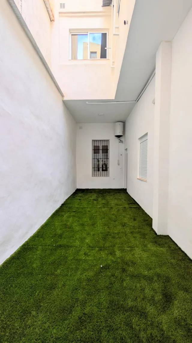 ¡PLANTA BAJA TOTALMENTE REFORMADA, MODERNA, 75 m2, 2 DORMITORIOS, PATIO 25 m2 Y ENTRADA INDEPENDIENTE! — 11