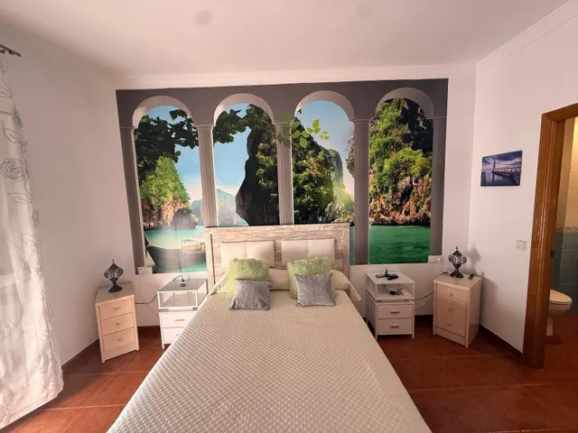 AMPLIA CASA DE DOS PLANTAS + BUHARDILLA Y AZOTEA EN SANTA CRUZ – A SOLO 15 MINUTOS DE CÓRDOBA — 20