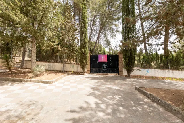 EXCLUSIVO TERRENO EN VENTA EN ALBOLOTE — 16
