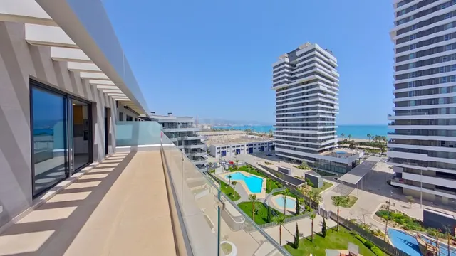 EXLUSIVO ÁTICO CON TERRAZA Y VISTAS AL MAR EN RESIDENCIAL HA - foto 2
