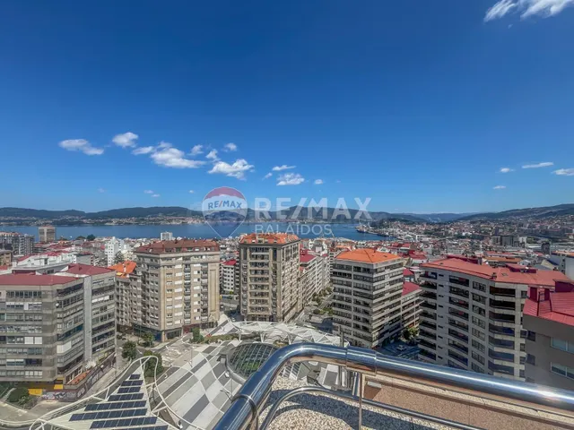 Dúplex en venta en Plaza Francisco Fernández del Riego, Vigo - foto 5