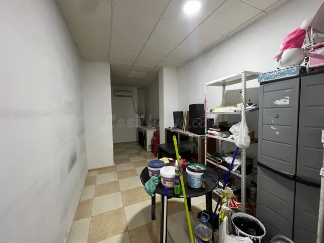 Local comercial en Montesol - foto 5