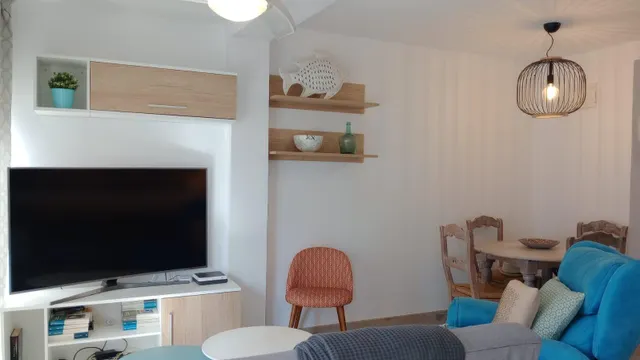 Reformado apartamento en zona Avenida Mediterránea a pocos minutos andando hasta playa Levante. — 7