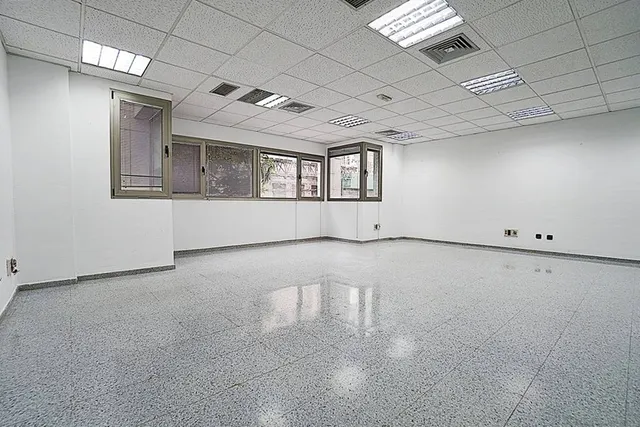 Oficina en venta en C/ León y Castillo, 96  Las Palmas — 11