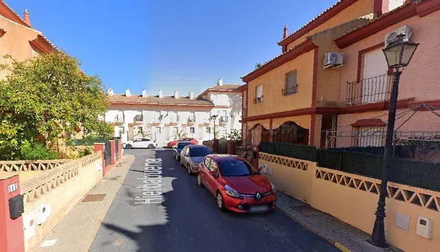 SE VENDE piso OKUPA en C CL ALBAHACA,3 Esc:E Pl:0 Pt:121 Lep - foto 3