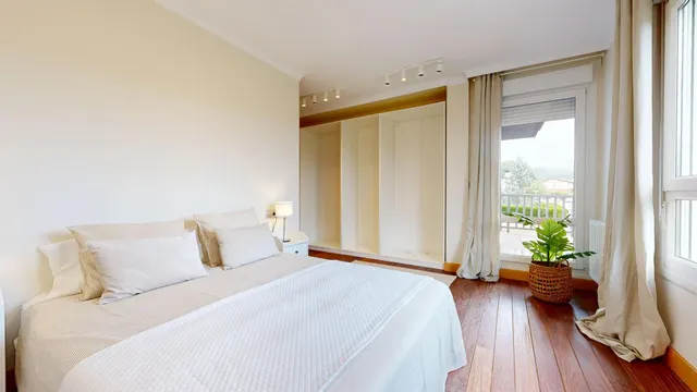 CHALET BIFAMILIAR A ESTRENAR EN VILLASANA DE MENA — 24
