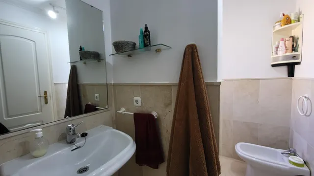Amplio apartamento de tres dormitorios con vistas panorámicas en Nueva Alcántara. — 30