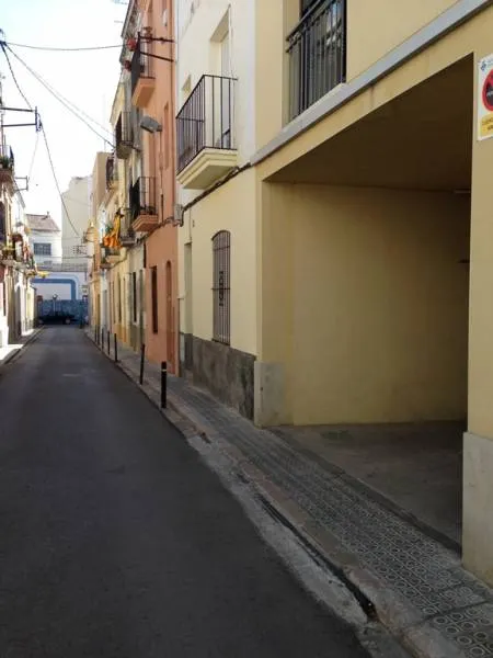 Dos plazas de garaje en venta en Vilanova i la Geltrú, centro — 2