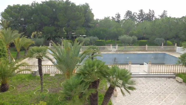 MAGNIFICO CHALET EN VALVERDE — 5