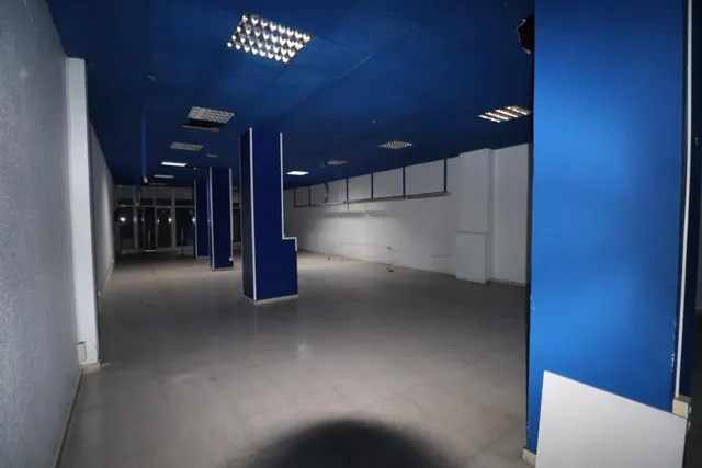 impresionante local comercial en Alicante de 500m2 — 17