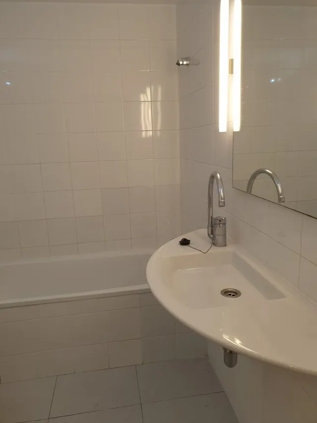 Piso 60m2 , 3 habitaciones , calefacción , ascensor — 11