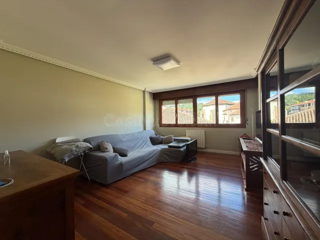 Amplio piso en alquiler en el corazón de Zalla, País Vasco - €950 — 4