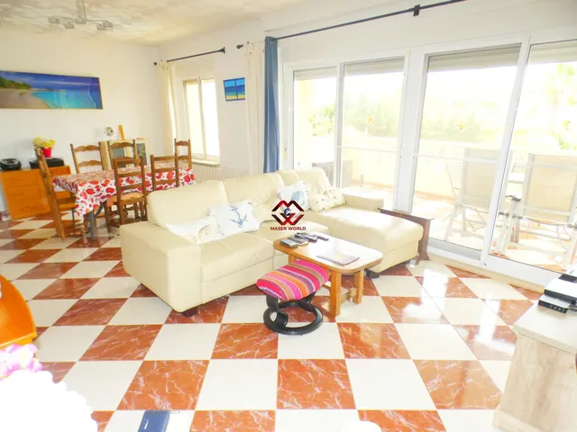 PRECIOSO CHALET REFORMADO JUNTO AL MAR EN LA AZOHÍA - foto 3