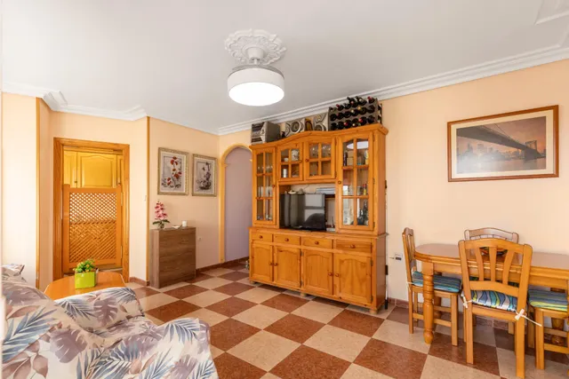Apartamento de 2 dormitorios a tan solo 100 metros de la playa en La Mata!! — 3