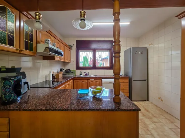 CASA DE 2 PLANTAS CON APARTAMENTO Y JARDIN — 13