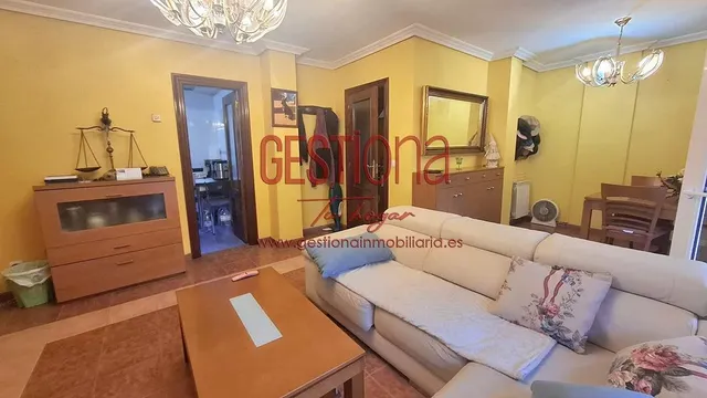 AMPLIO BAJO DE 3 habitaciones, CON TERRAZA JARDÍN A ESCASOS METROS DE LA PLAYA. ORIÑON — 9