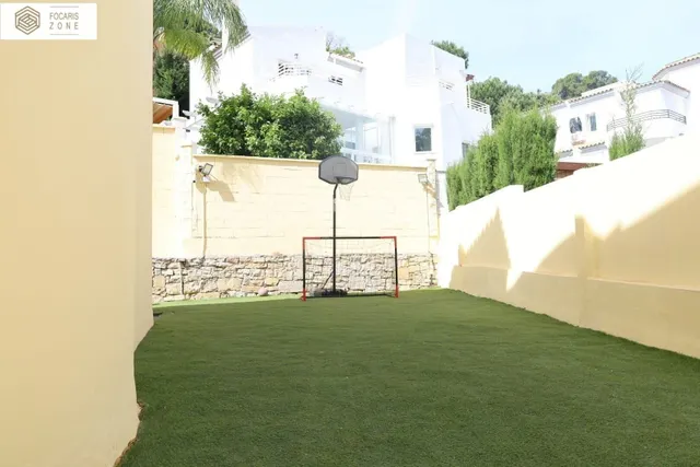 IMPRESIONANTE CHALET EN EL PINAR — 26