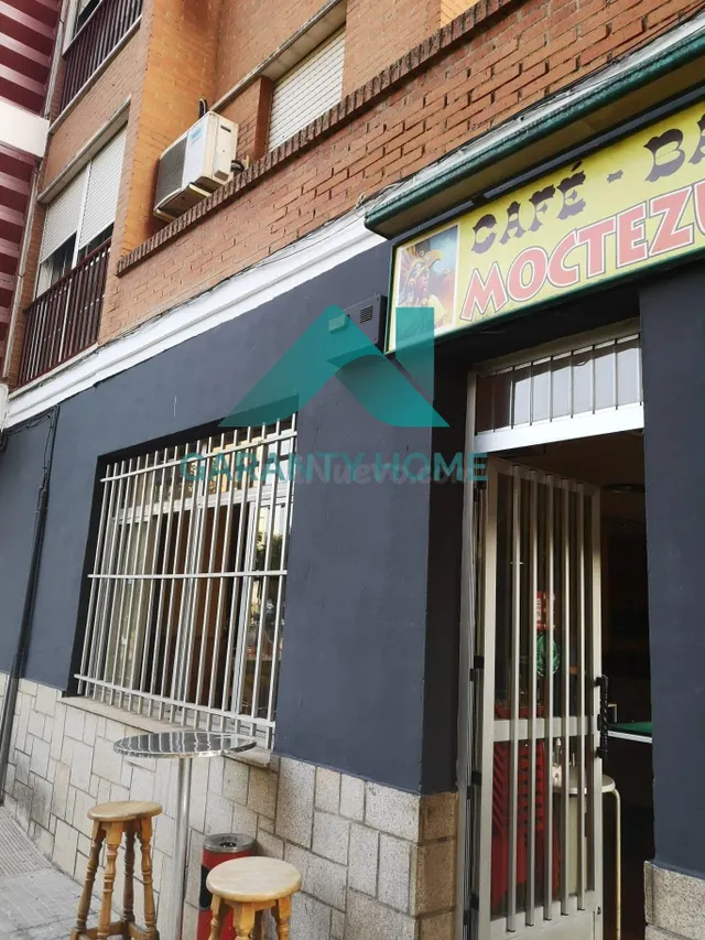 Se VENDE BAR en zona MOCTEZUMA - foto 2