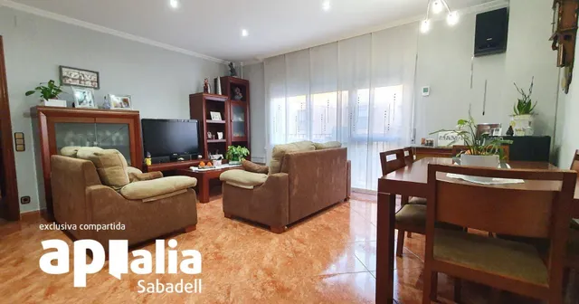 CASA CANTONERA REFORMADA CON LOCAL - GARAJE, EN LA CREU DE BARBERÀ — 2