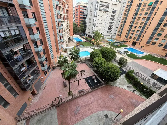 EXCLUSIVA VIVIENDA DE 135 m2 CON 3 habitaciones, GARAJE INCLUIDO Y ZONAS AJARDINADAS EN PENYA-ROJA – AVENIDA DE FRANCIA — 21