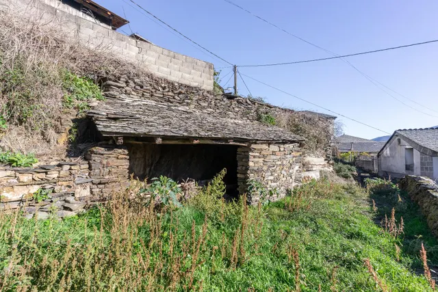 Finca rústica en el corazón de la montaña gallega — 46