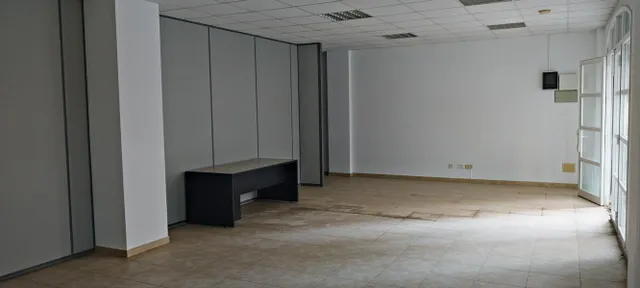 LA LAGUNA CENTRO- Tenerife – SE VENDE 2 LOCALES  de  264 M2  EN TOTAL. ideal para CAMBIO USO A VIVIENDA o para actividad de formacion o similar. — 7