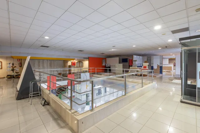 Venta Instalaciones Comerciales — 16