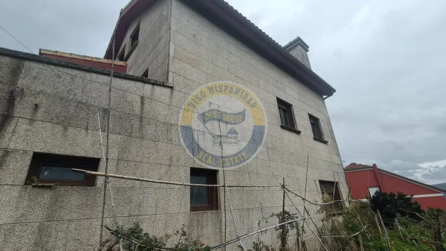 CASA EN MOS — 23