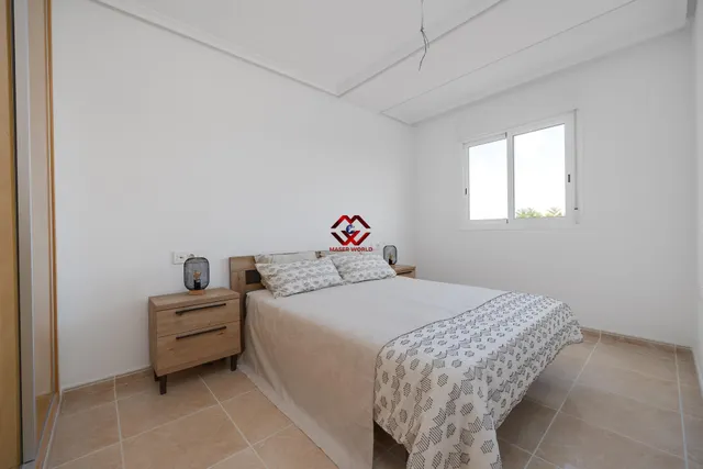 Apartamentos renovados en el centro de San Fulgencio — 23