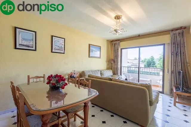 Piso con garaje y trastero en Almuñecar - foto 3