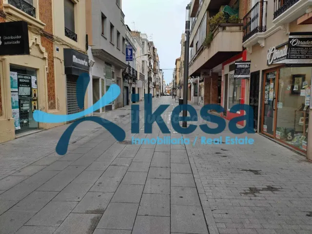 Local comercial 114m² en venta - Casco Antiguo — 4