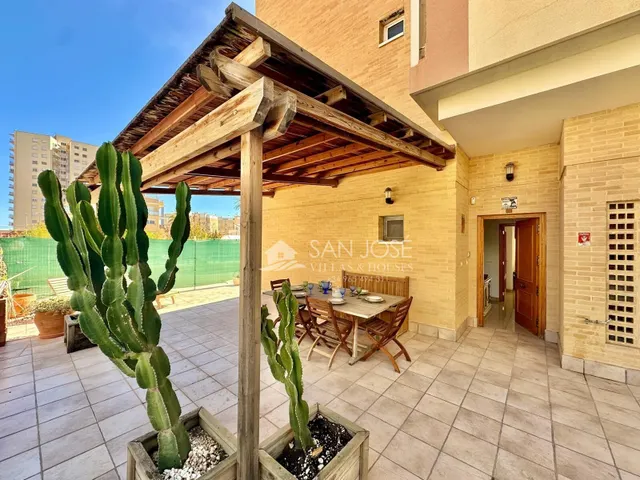 INMOBILIARIA SAN JOSE VENDE BONITO BAJO A ESCASOS 2 MINUTOS DE LA PLAYA DE MUCHAVISTA-EL CAMPELLO — 13