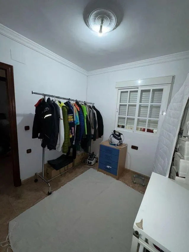 Gran adosado de 180 m2 en Avenida de la Libertad — 38