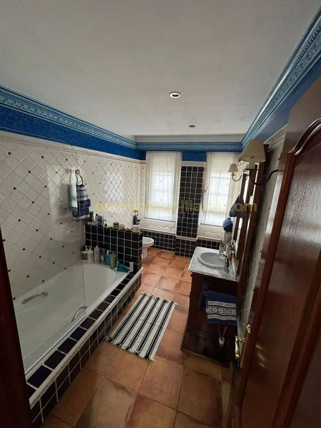 Chalet 7 habitaciones 630m² en venta - Centro — 46