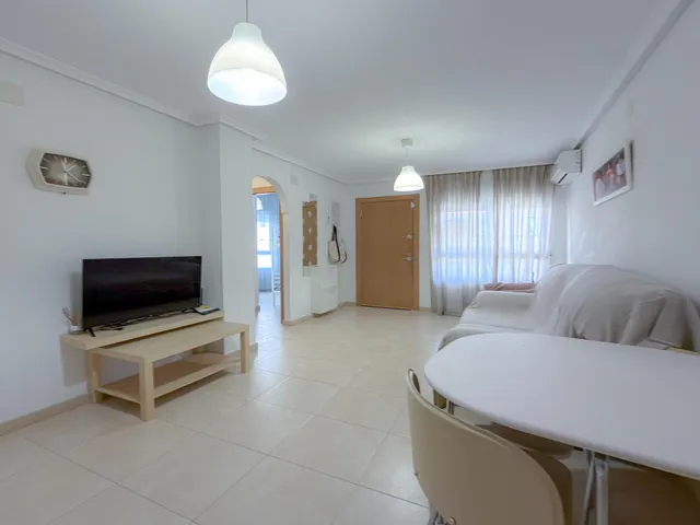 Playa de los Locos! Fantástico apartamento (Año 2010) con licencia turística, todo exterior, y a solo 250 mts de la playa de los locos — 6