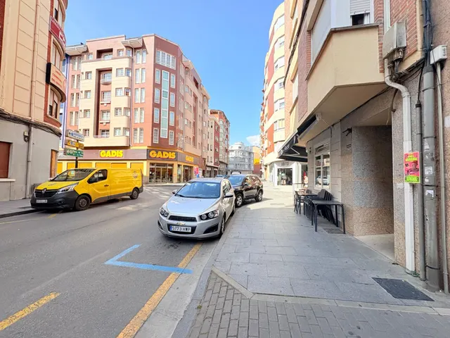 GRAN INVERSION 17 PLAZAS DE GARAJE EN PLENO CENTRO — 12