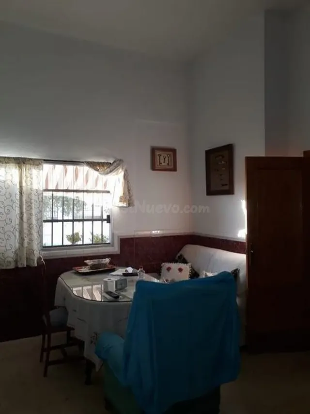 zona La Barquera- Parcela de 842 m2 de terreno con 3 naves y - foto 3