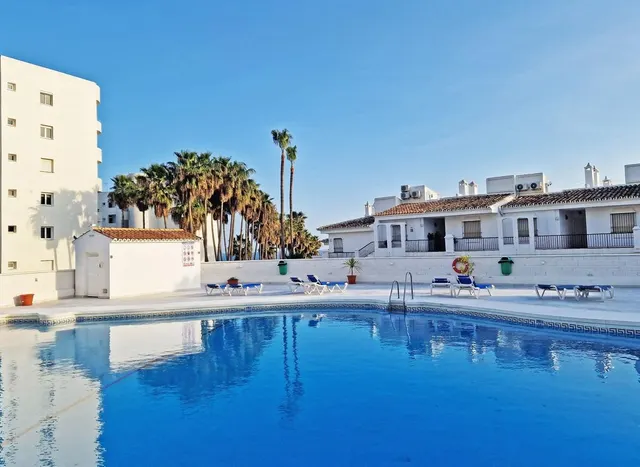 APARTAMENTO 3 DORMITORIOS CALAHONDA — 7