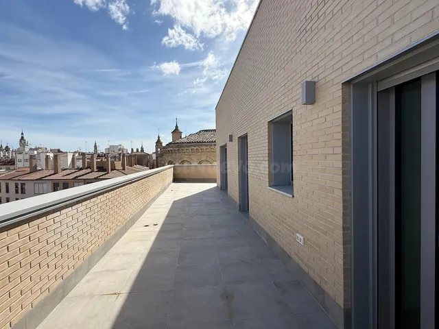 Ático en venta en Ramón y Cajal. Zaragoza - foto 3