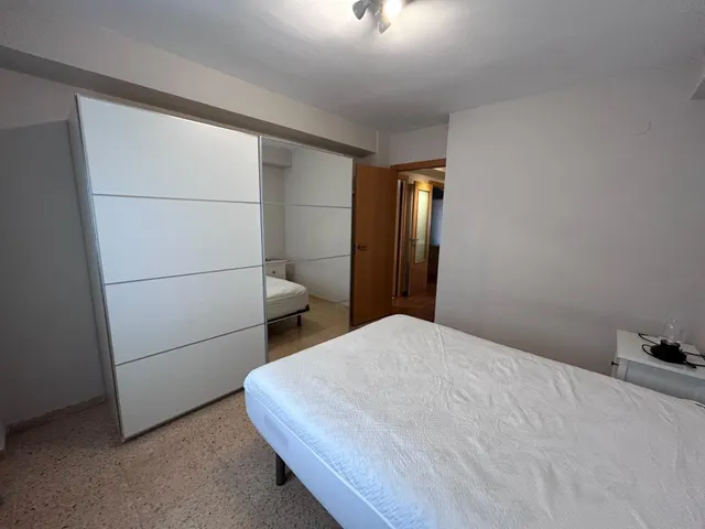 Piso 3 habitaciones 117m² en alquiler - La Raiosa — 38