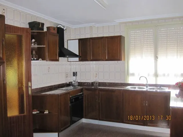 CHALET EN CASCO URBANO — 12
