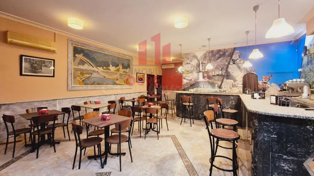 CAFETERÍA CON LICENCIA PRÓXIMA AL JARDÍN DEL POSÍO - foto 3