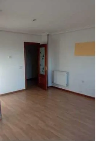 PISO EN ASTORGA  PARA REFORMAER — 4